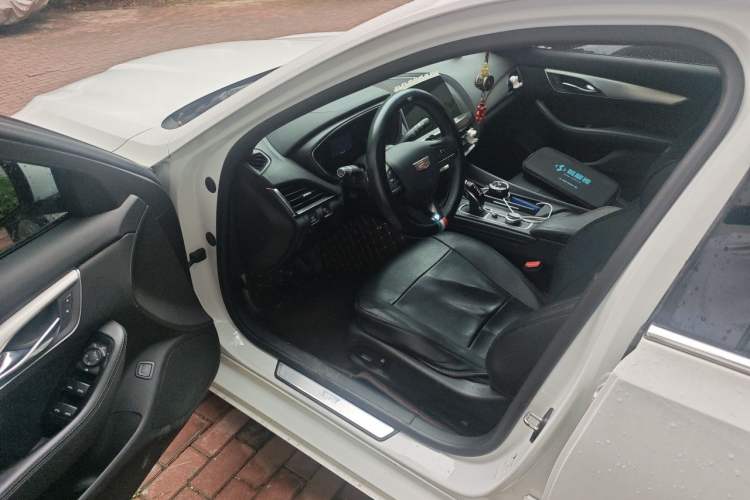 Used Cadillac CT5 2021 28T Fashion Edition Driver Seat