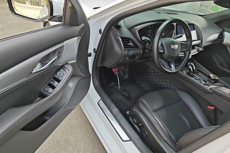 Used Cadillac CT5 2021 28T Luxury Model Driver Seat