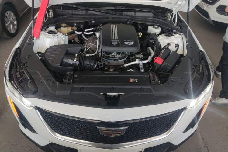 Used Cadillac CT5 2021 28T Platinum Sport Model Engine Bay