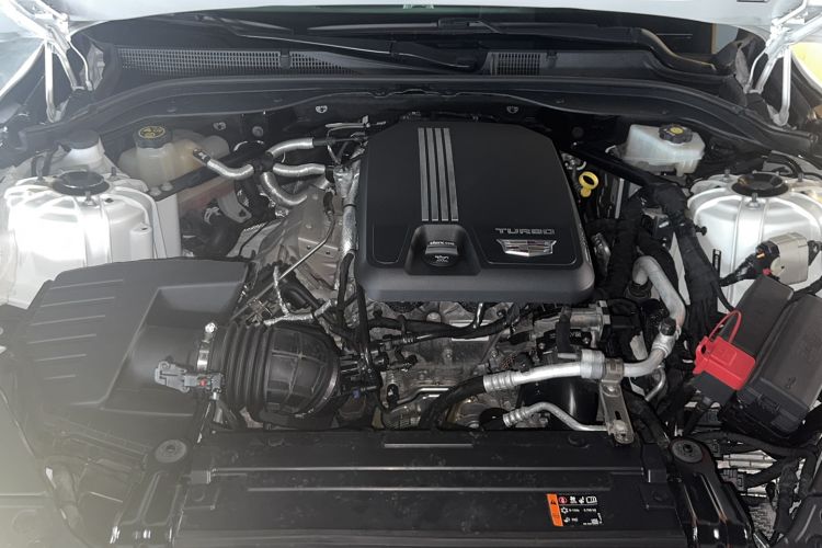 Used Cadillac CT5 2021 Revised 28T Luxury Version Engine Bay