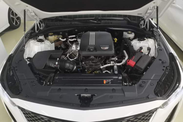 Used Cadillac CT5 2021 28T Luxury Model Engine Bay