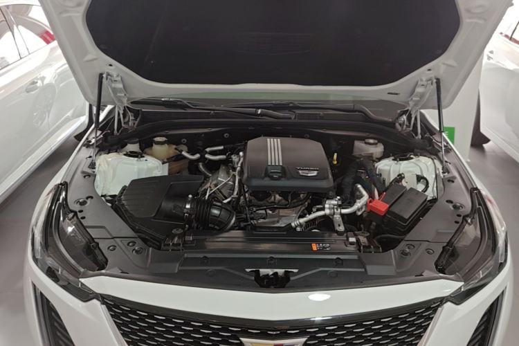 Used Cadillac CT5 2021 Revised 28T Luxury Version Engine Bay