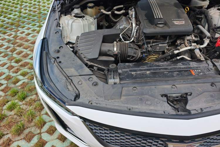 Used Cadillac CT5 2021 28T Luxury Model Engine Bay Right