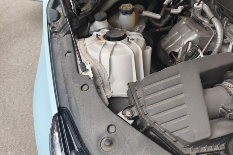 Used Cadillac CT5 2021 28T Luxury Model Engine Bay Right
