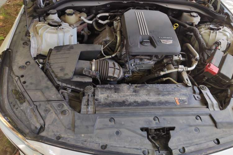 Used Cadillac CT5 2021 28T Tech Edition Engine Bay Right