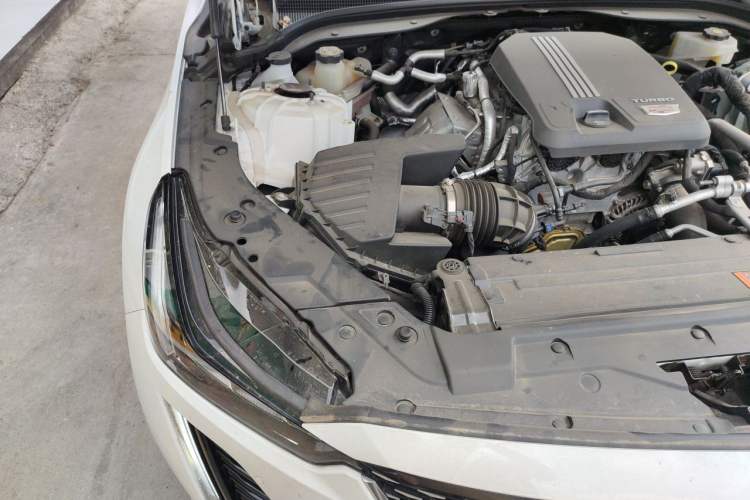 Used Cadillac CT5 2021 28T Fashion Edition Engine Bay Right