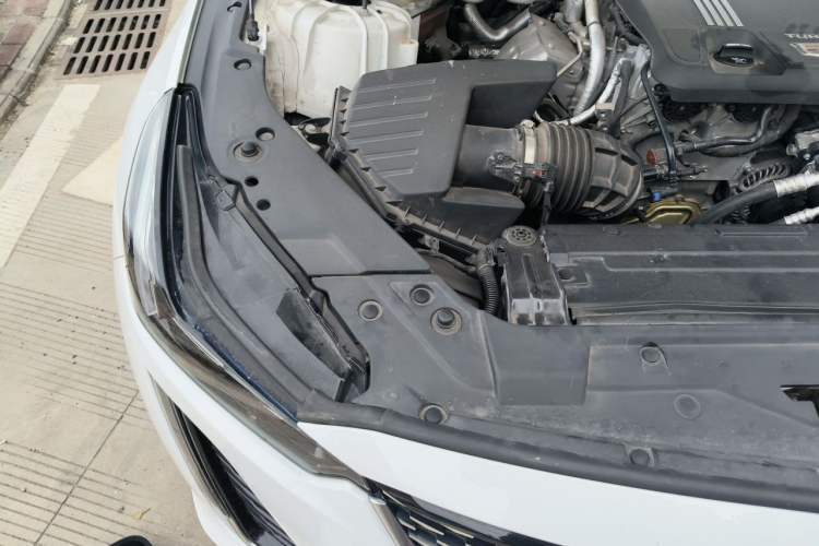 Used Cadillac CT5 2021 28T Luxury Model Engine Bay Right