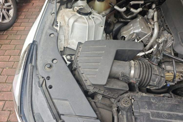 Used Cadillac CT5 2021 28T Fashion Edition Engine Bay Right
