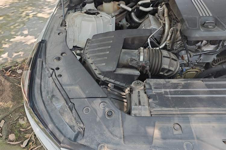 Used Cadillac CT5 2021 28T Luxury Model Engine Bay Right