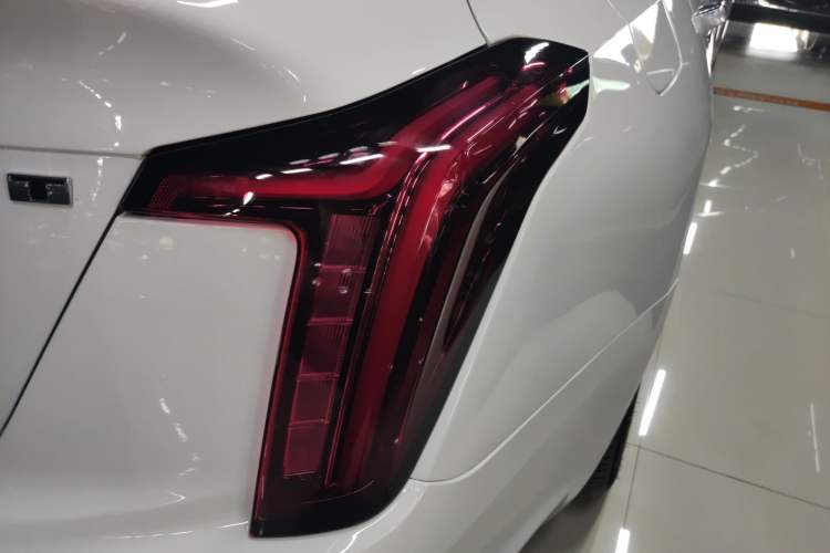 Used Cadillac CT5 2021 Revised 28T Luxury Version Exterior 3