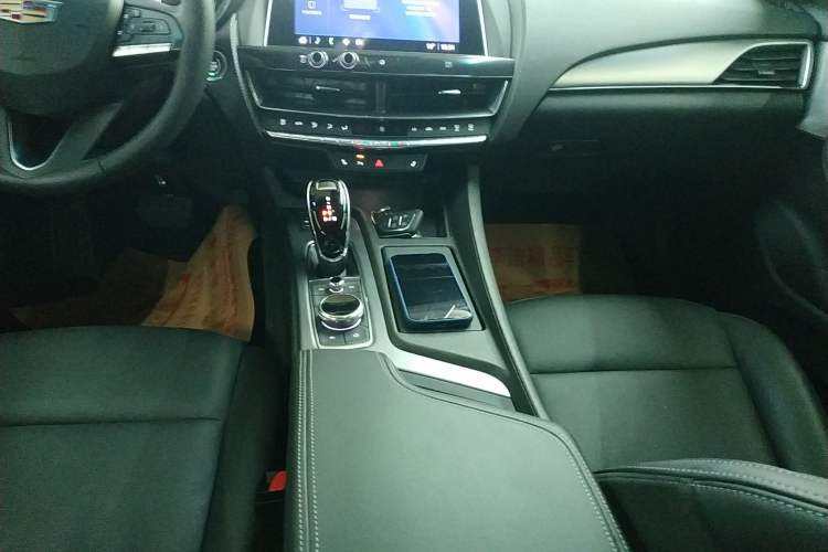 Used Cadillac CT5 2021 Revised 28T Luxury Version Gear Lever
