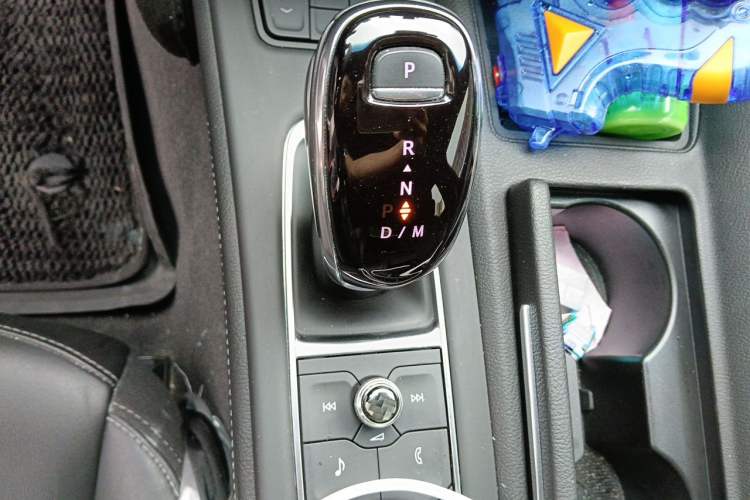 Used Cadillac CT5 2021 28T Fashion Edition Gear Lever