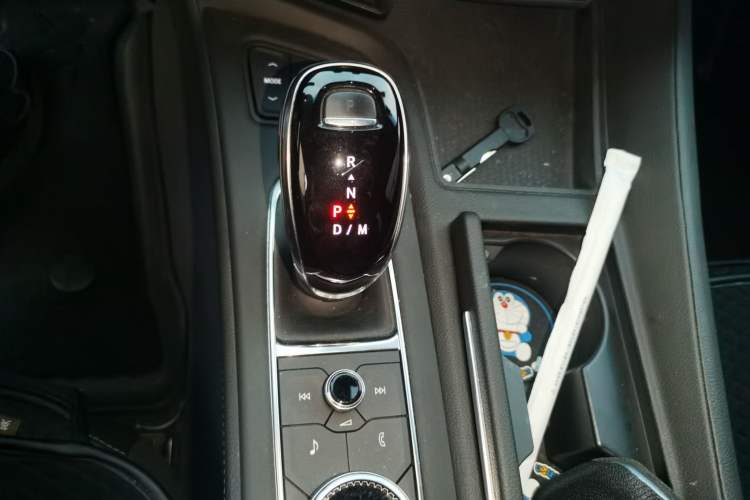Used Cadillac CT5 2021 28T Fashion Edition Gear Lever
