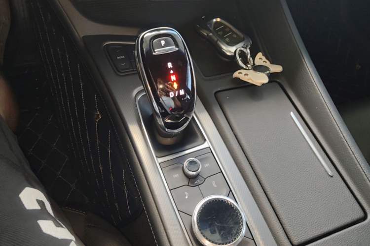 Used Cadillac CT5 2021 28T Luxury Model Gear Lever