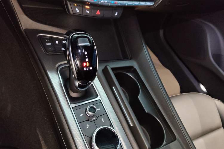 Used Cadillac CT5 2021 Revised 28T Luxury Version Gear Lever