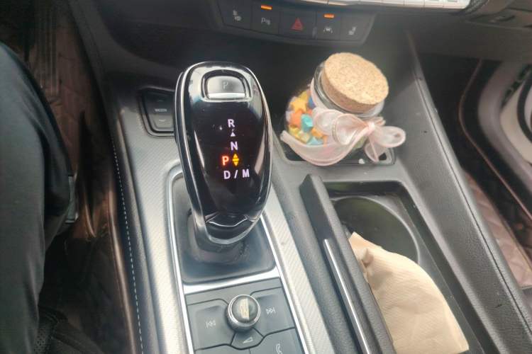 Used Cadillac CT5 2021 28T Luxury Model Gear Lever