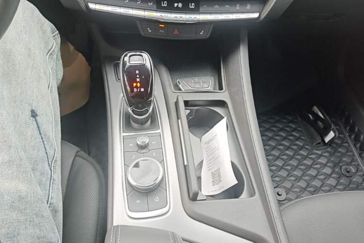 Used Cadillac CT5 2021 Revised 28T Luxury Version Gear Lever