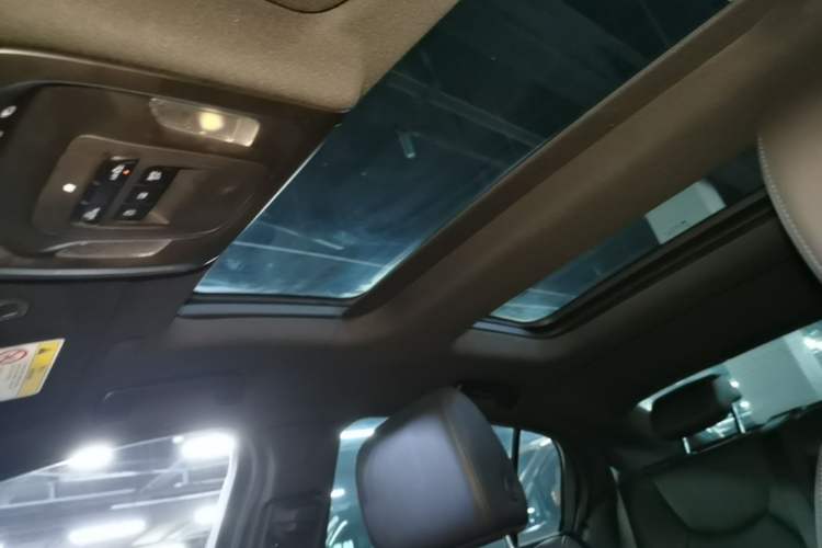 Used Cadillac CT5 2021 28T Luxury Model Headliner