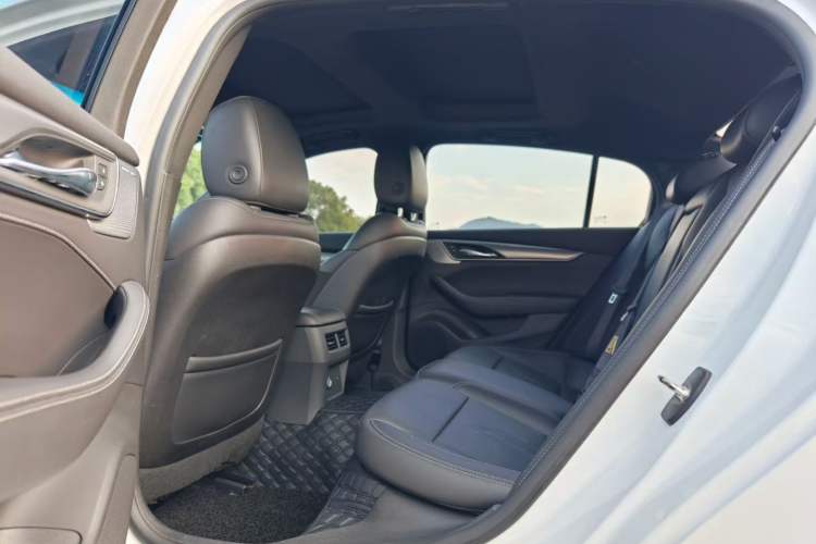 Used Cadillac CT5 2021 28T Luxury Model Interior 3
