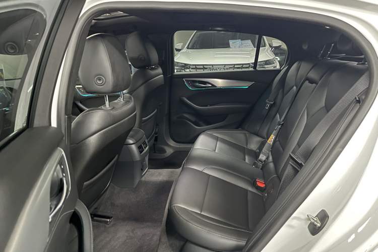 Used Cadillac CT5 2021 28T Fashion Edition Interior 5