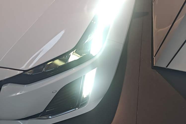 Used Cadillac CT5 2021 28T Prestige Edition Left Front Headlight