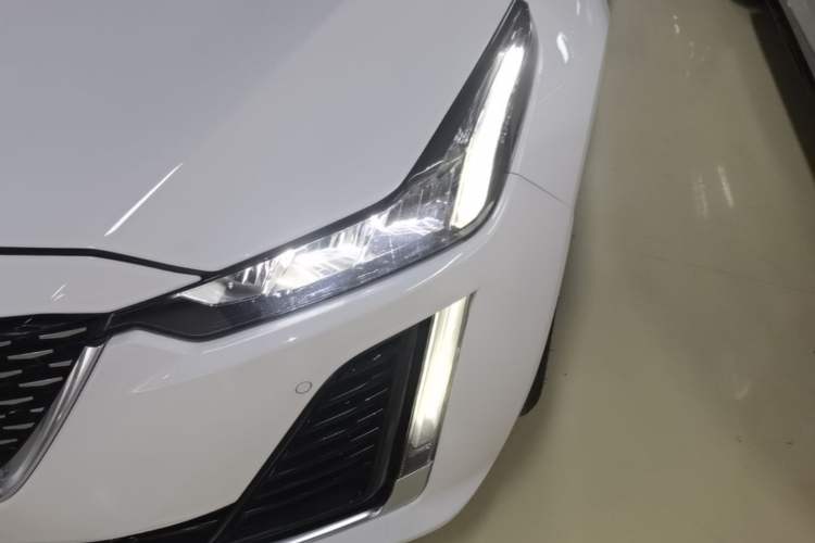 Used Cadillac CT5 2021 28T Luxury Model Left Front Headlight