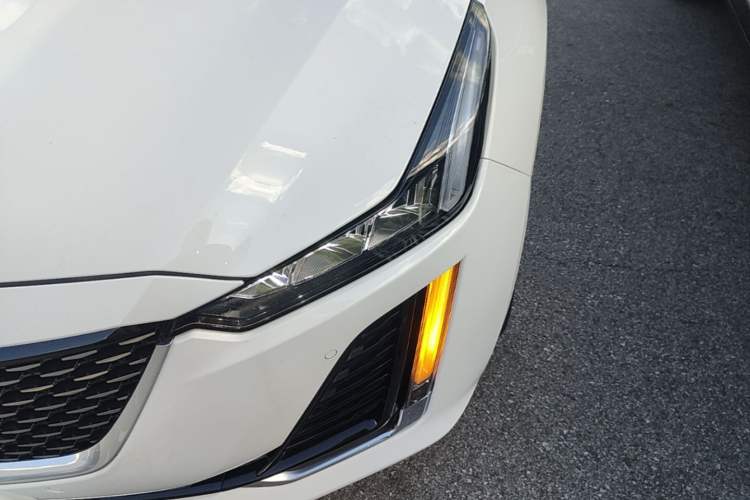 Used Cadillac CT5 2021 28T Luxury Model Left Front Headlight