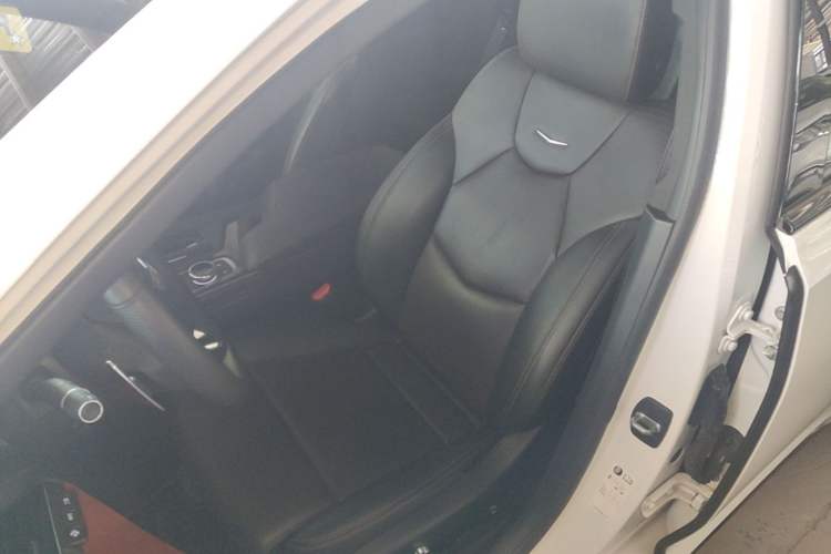 Used Cadillac CT5 2021 28T Platinum Sport Model Left Front Seat