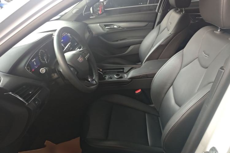 Used Cadillac CT5 2021 Revised 28T Luxury Version Left Front Seat