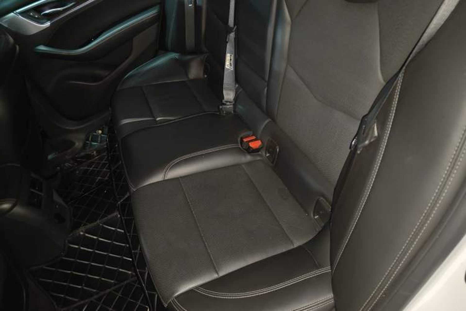 Used Cadillac CT5 2021 Revised 28T Luxury Version Left Rear Seat