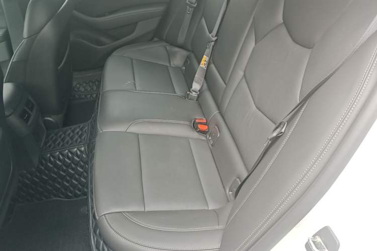 Used Cadillac CT5 2021 Revised 28T Luxury Version Left Rear Seat