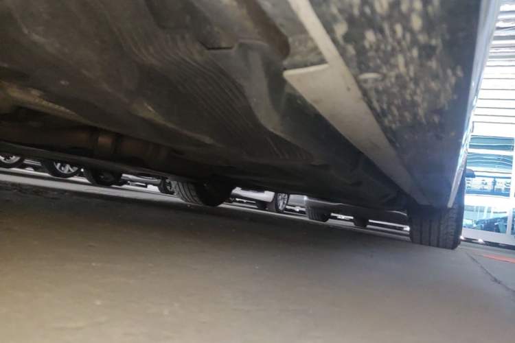Used Cadillac CT5 2021 28T Platinum Sport Model Left Side Sill