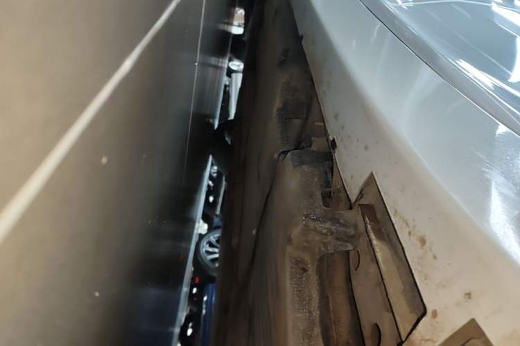 Used Cadillac CT5 2021 28T Prestige Edition Left Side Sill