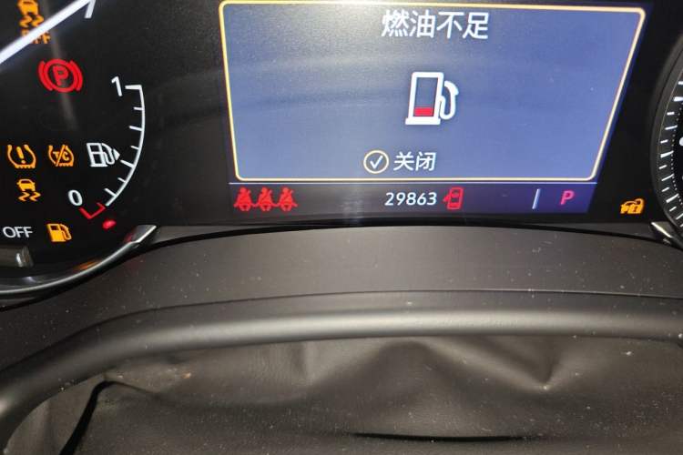 Used Cadillac CT5 2021 28T Advanced Sport Model Odometer Close Up