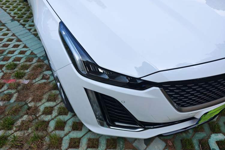 Used Cadillac CT5 2021 28T Luxury Model Right Front Headlight