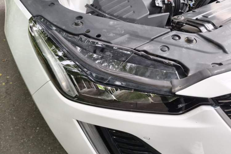 Used Cadillac CT5 2021 Revised 28T Luxury Version Right Front Headlight
