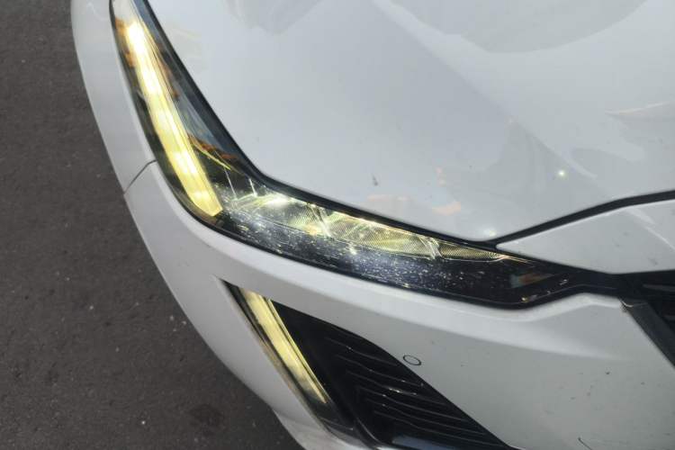 Used Cadillac CT5 2021 28T Luxury Model Right Front Headlight