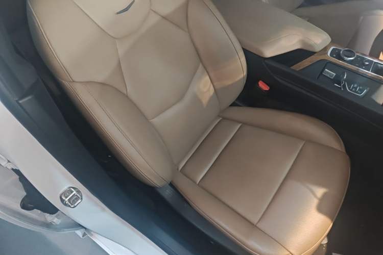 Used Cadillac CT5 2021 28T Prestige Edition Right Front Seat