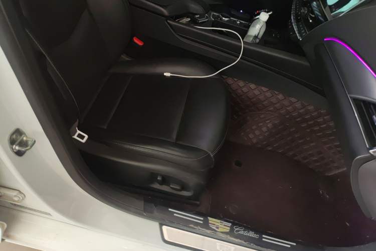 Used Cadillac CT5 2021 28T Luxury Model Right Front Seat