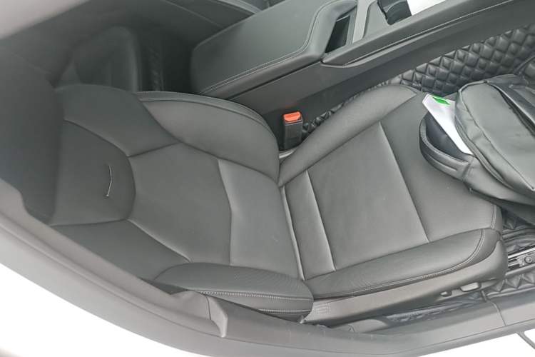 Used Cadillac CT5 2021 Revised 28T Luxury Version Right Front Seat