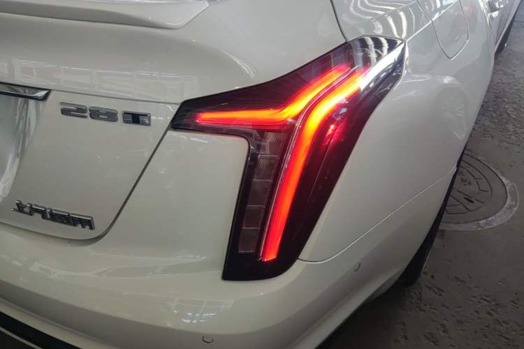 Used Cadillac CT5 2021 28T Platinum Sport Model Right Rear Taillight
