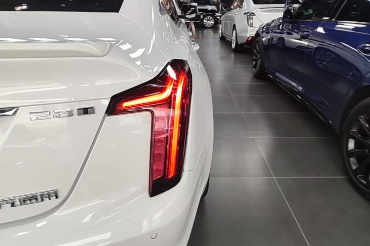 Used Cadillac CT5 2021 28T Prestige Edition Right Rear Taillight