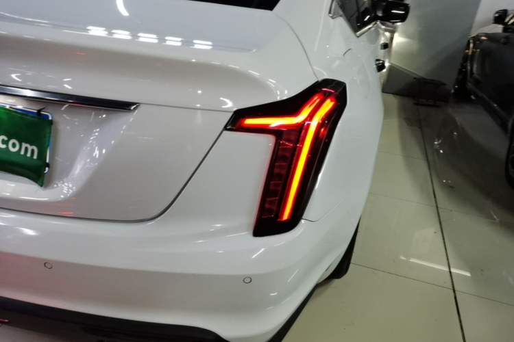 Used Cadillac CT5 2021 28T Luxury Model Right Rear Taillight