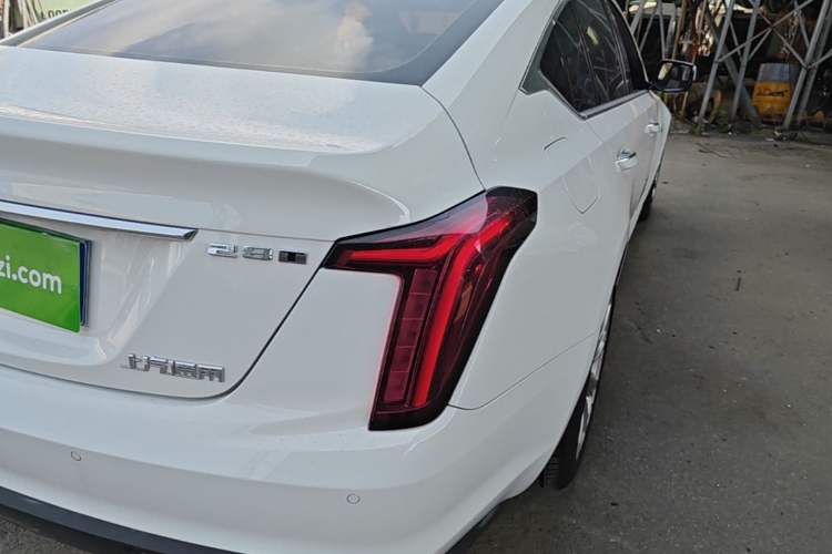 Used Cadillac CT5 2021 28T Luxury Model Right Rear Taillight