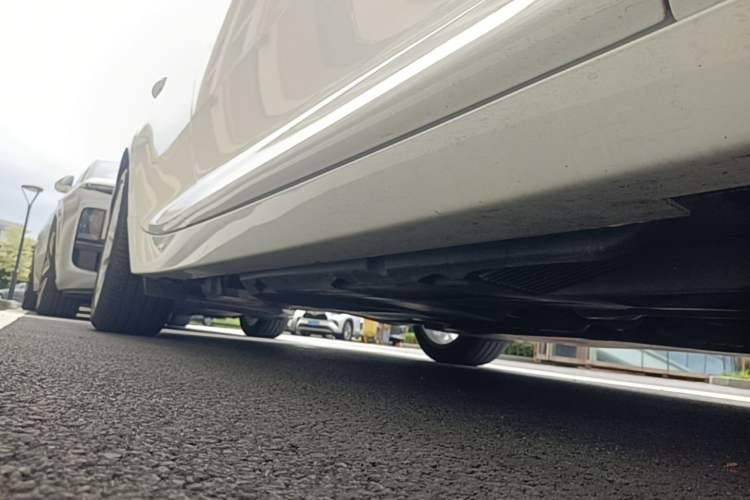 Used Cadillac CT5 2021 Revised 28T Luxury Version Right Side Sill