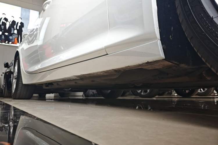 Used Cadillac CT5 2021 Revised 28T Luxury Version Right Side Sill