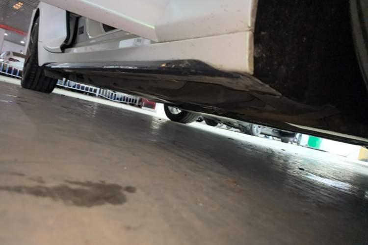 Used Cadillac CT5 2021 28T Luxury Model Right Side Sill