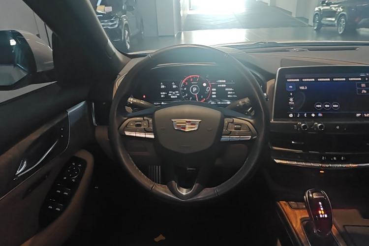 Used Cadillac CT5 2021 28T Prestige Edition Steering Wheel