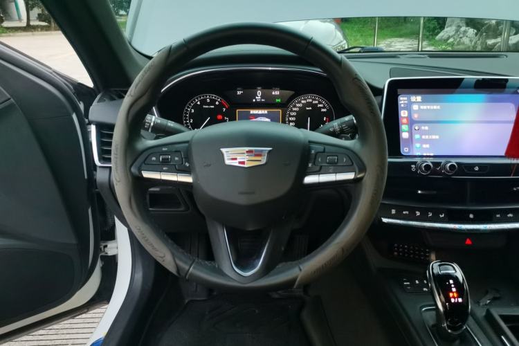Used Cadillac CT5 2021 28T Fashion Edition Steering Wheel