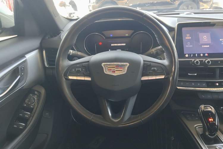 Used Cadillac CT5 2021 28T Luxury Model Steering Wheel